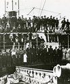 Ship and habour workers in Kaskö harbour in the 1920s.